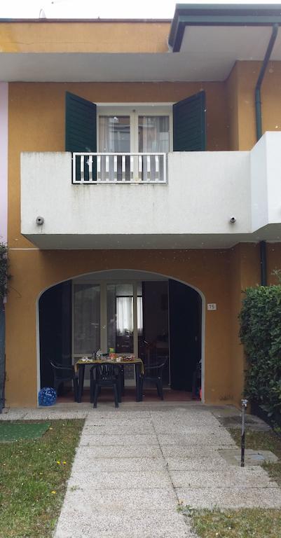 Villa Malaga Каорле Екстер'єр фото